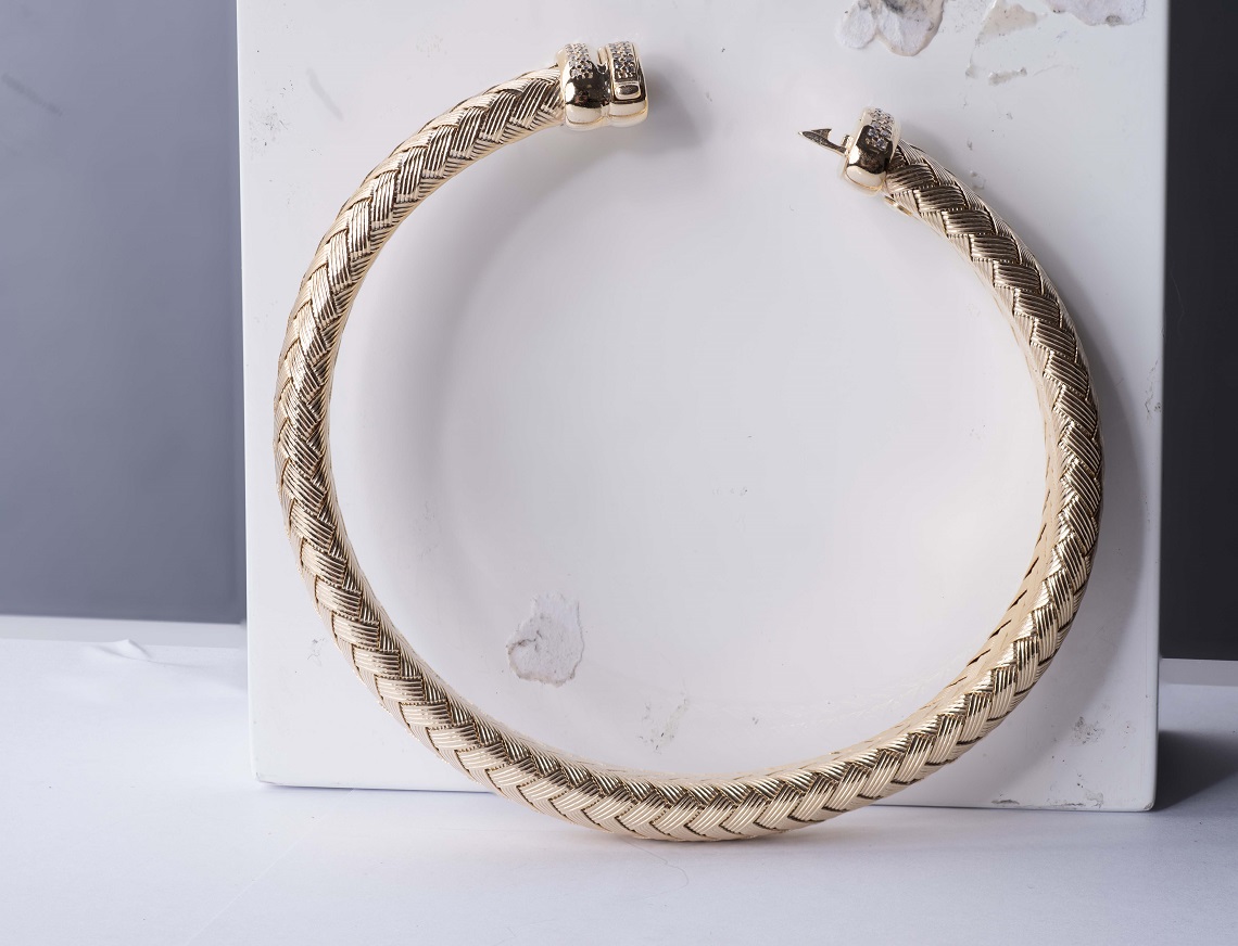 Pure gold before Pure gold before